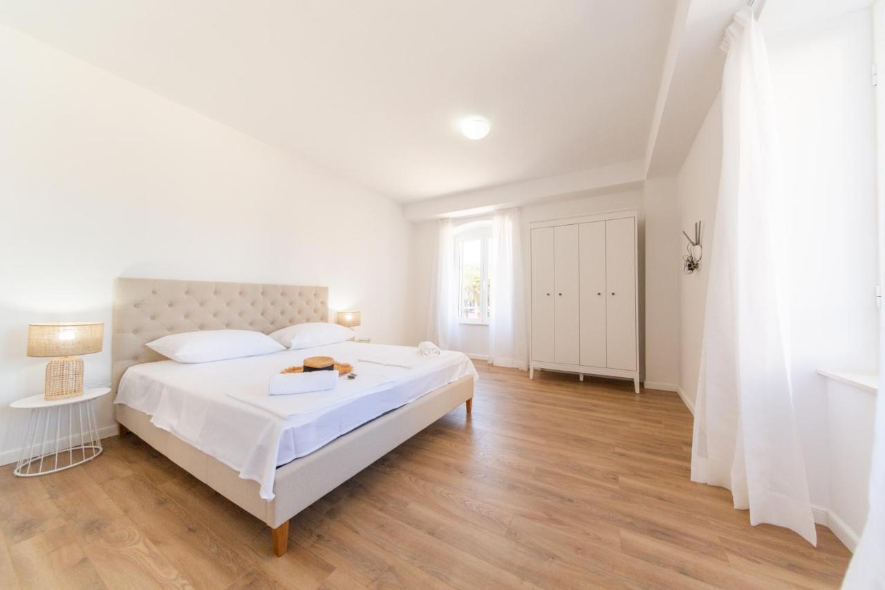 Central Seaside Residence Vis Dış mekan fotoğraf