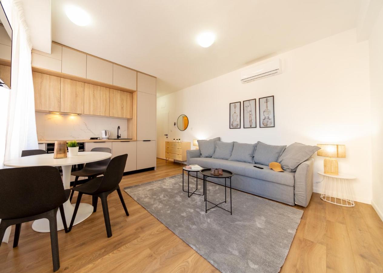Central Seaside Residence Vis Dış mekan fotoğraf