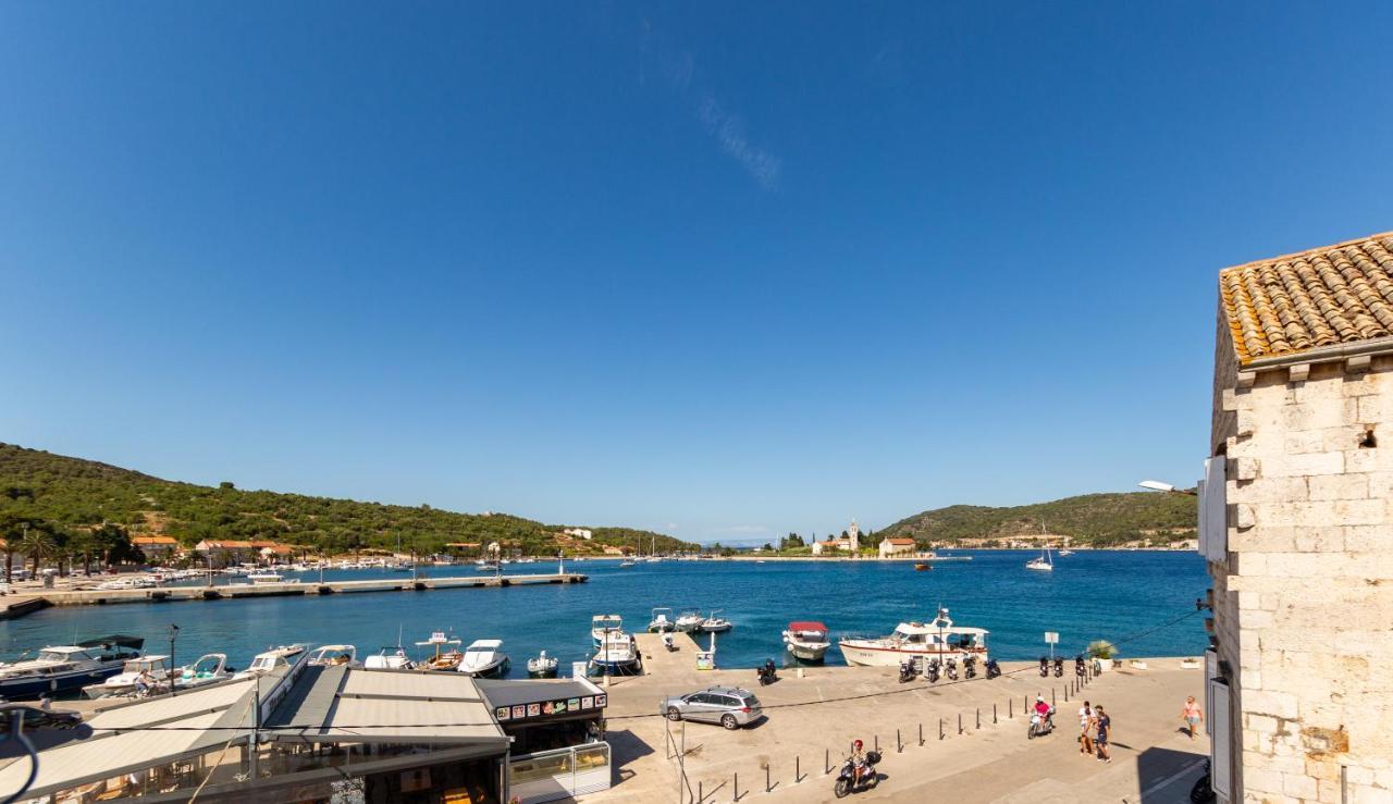 Central Seaside Residence Vis Dış mekan fotoğraf